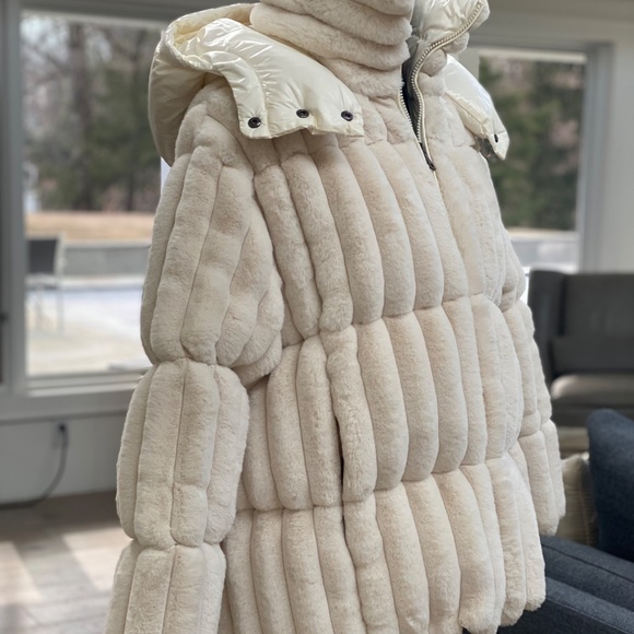Women's Moncler Fare Quilted Faux Fur Jacket - Picture 2 of 11